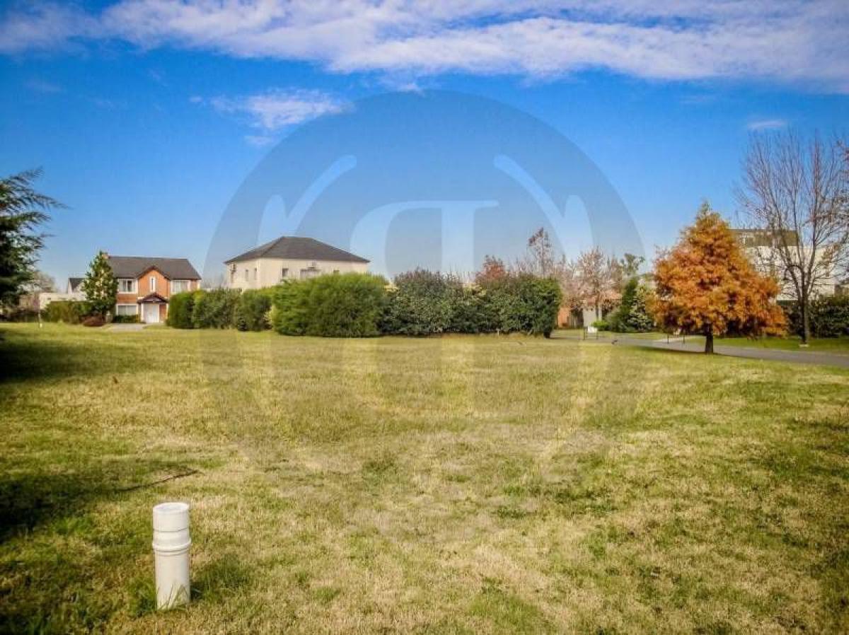  Land in Escobar, Argentina No. 42951