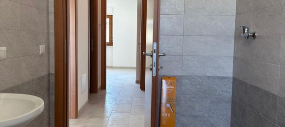 3 rooms Apartment in Monterotondo, Italy No. 289654 11