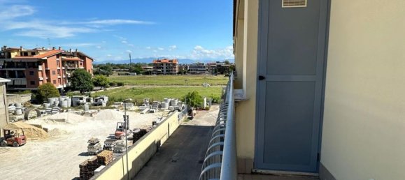 3 rooms Apartment in Monterotondo, Italy No. 289654 7