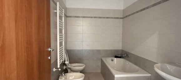3 rooms Apartment in Monterotondo, Italy No. 289654 13