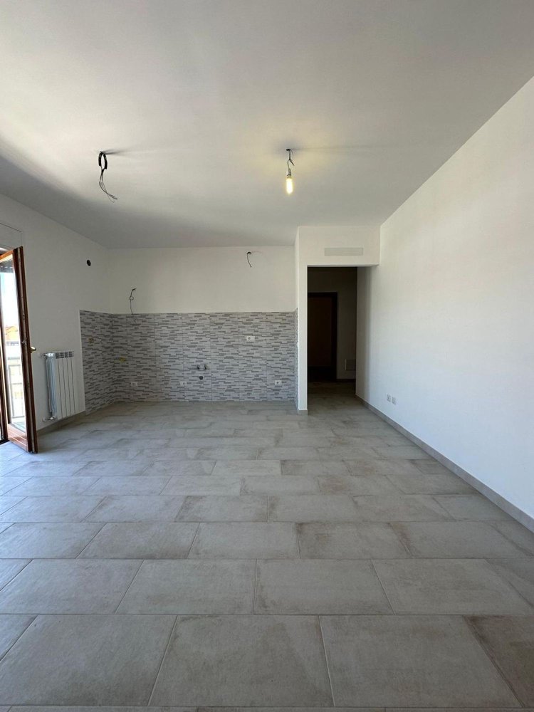 3 rooms Apartment in Monterotondo, Italy No. 289654