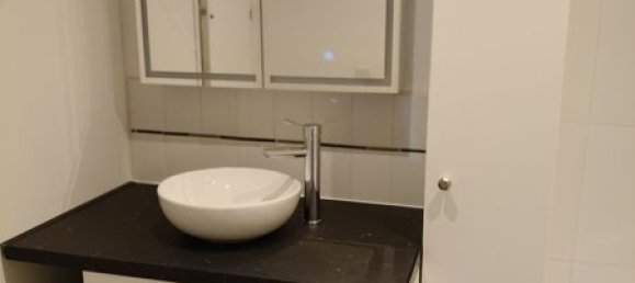 Квартира с 2 спальнями в Обержанвиль, Франция № 294085 5