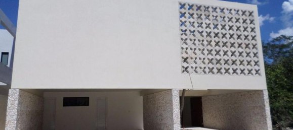 Casa de 4 dormitorios en Mérida, Mexico No. 48100 2