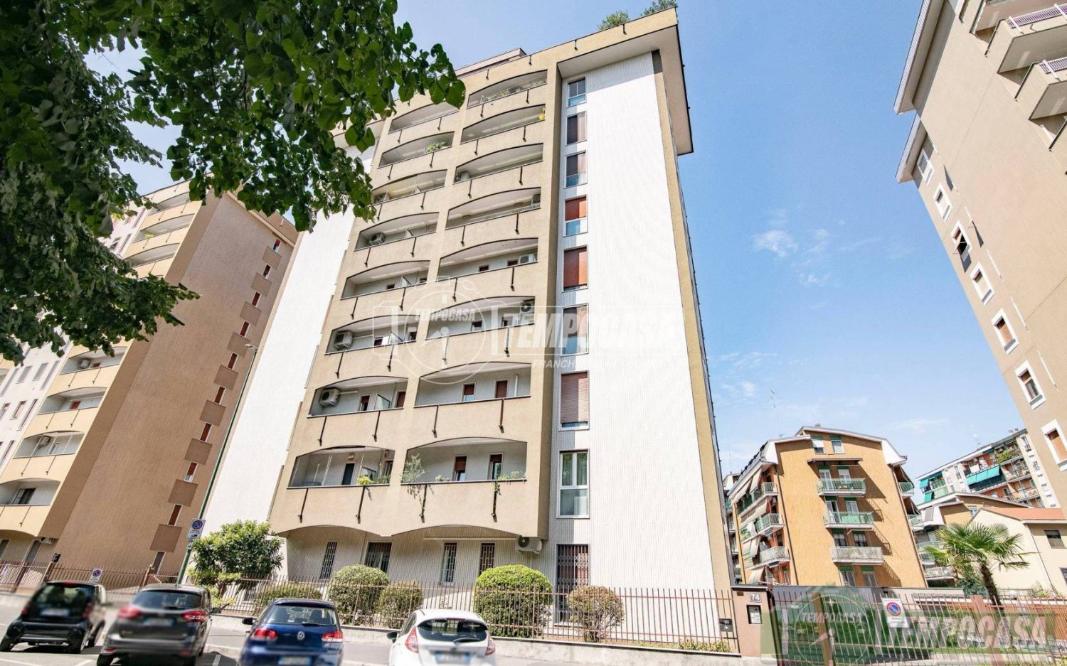 3 bedrooms Apartment in Sesto San Giovanni, Italy No. 304585