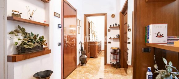 3 bedrooms Apartment in Sesto San Giovanni, Italy No. 304585 10