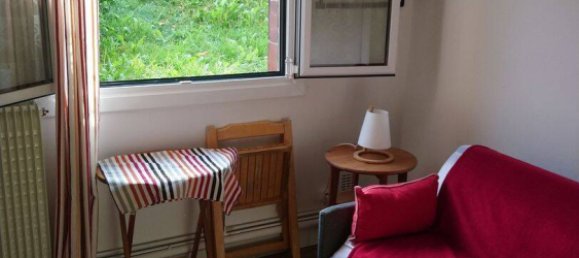 Studio in Louveciennes, France, Nr. 328692 2