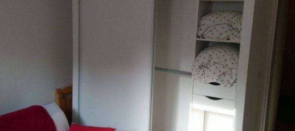 Studio in Louveciennes, France, Nr. 328692 3