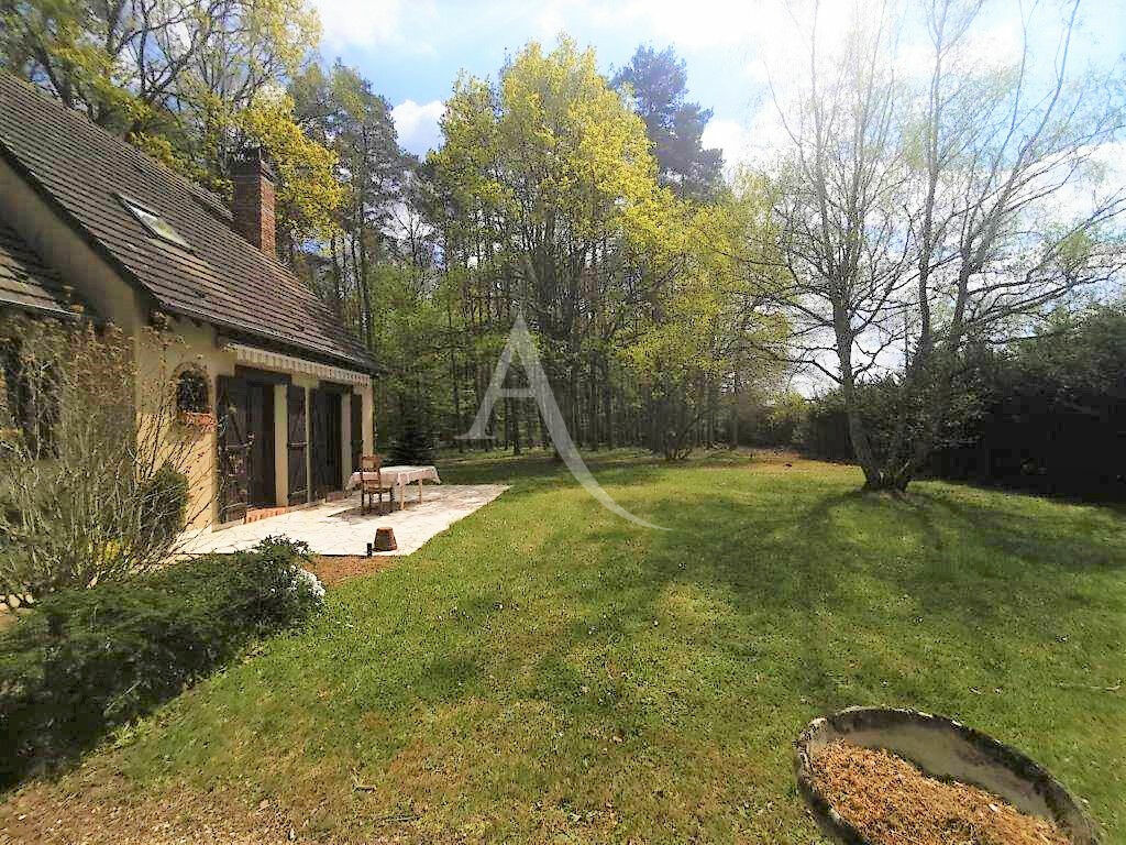 Casa de 4 dormitorios en Nesploy, France No. 77680