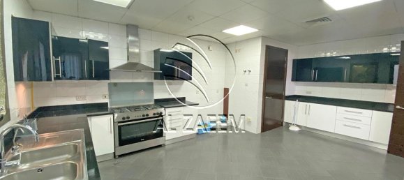 4 bedrooms Villa in Al Bateen, UAE No. 29816 7