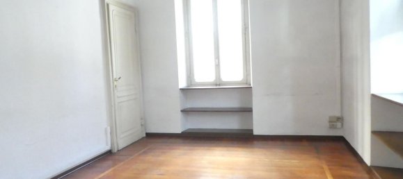 4-salle Appartement à Turin, Italy No. 107628 11