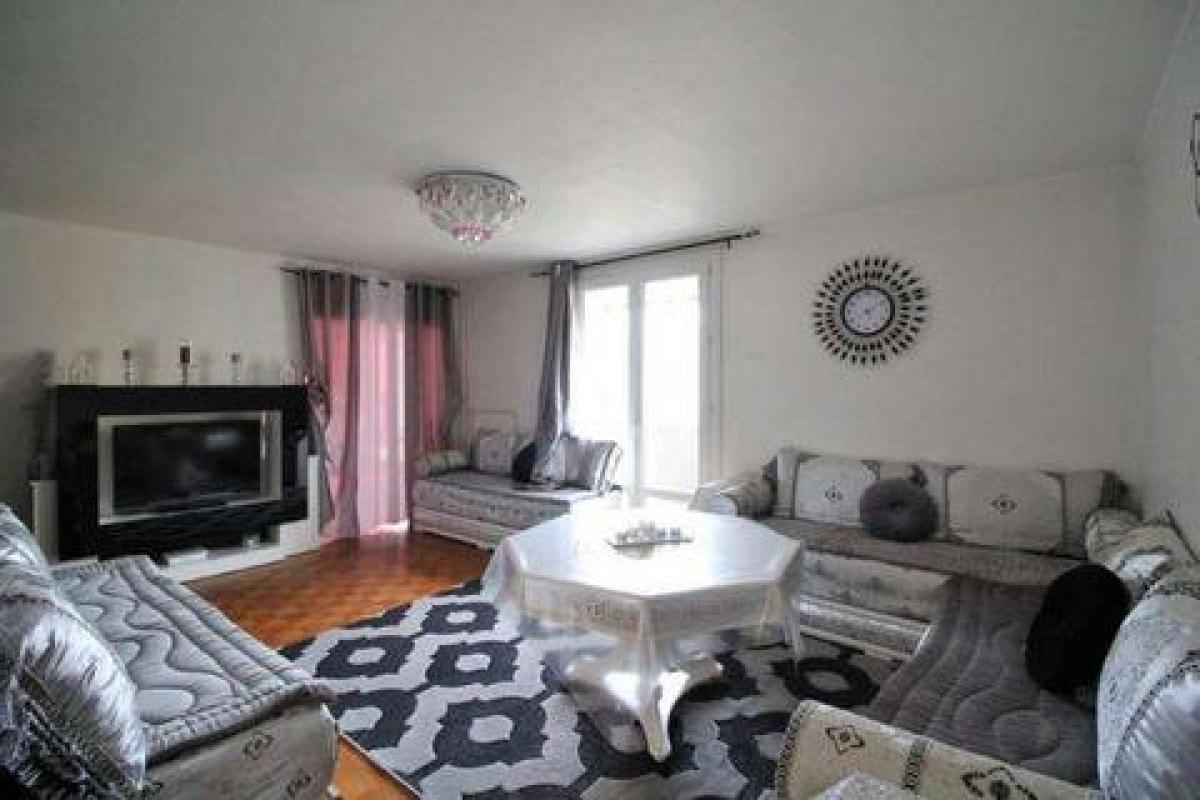 3 Schlafzimmer Eigentumswohnung in Pierrelatte, France, Nr. 34462