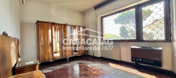 5 bedrooms Villa in Rome, Italy No. 325146 21