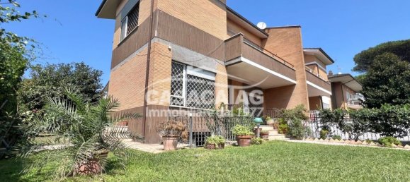 5 bedrooms Villa in Rome, Italy No. 325146 4