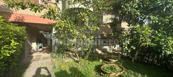 Квартира с 3 спальнями в Гроссето, Италия № 304775 24