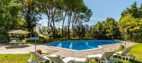 68 rooms Villa in Scandicci, Italy No. 106000 20