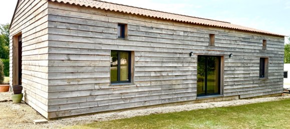 5 bedrooms Villa in Saint-Simon-de-Bordes, France No. 303625 2