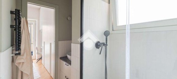 3 rooms Apartment in Rome, Italy No. 42240 37