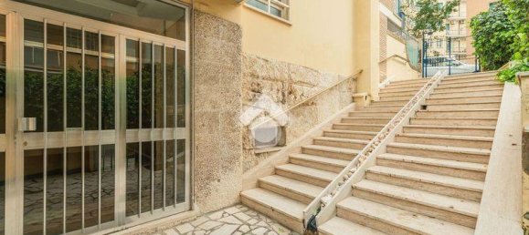 3 rooms Apartment in Rome, Italy No. 42240 40