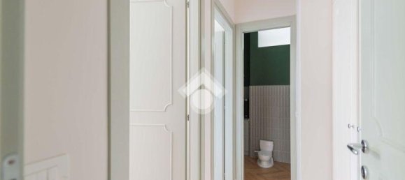 3 rooms Apartment in Rome, Italy No. 42240 26