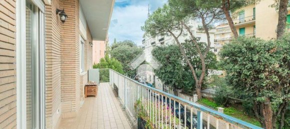 3 rooms Apartment in Rome, Italy No. 42240 17