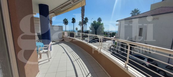 1 bedroom Apartment in Alba Adriatica, Italy No. 344665 4