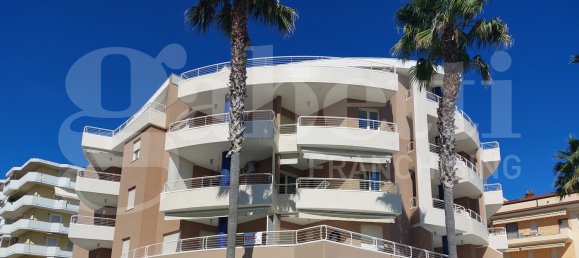 1 bedroom Apartment in Alba Adriatica, Italy No. 344665 3