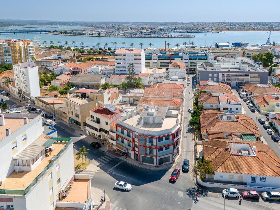 97m² Commercial property in Portimao, Portugal No. 263844