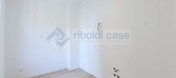 3 rooms Apartment in Seregno, Italy No. 263425 6