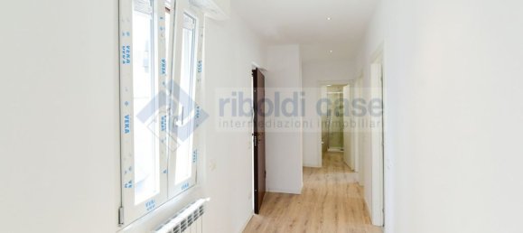 3 rooms Apartment in Seregno, Italy No. 263425 9