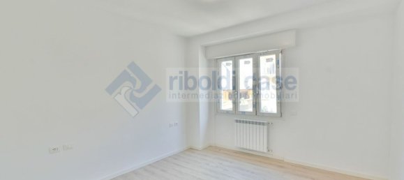 3 rooms Apartment in Seregno, Italy No. 263425 20