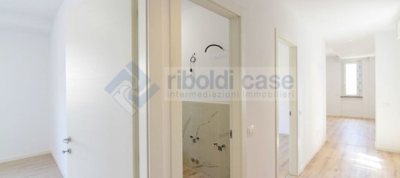 3 rooms Apartment in Seregno, Italy No. 263425 11