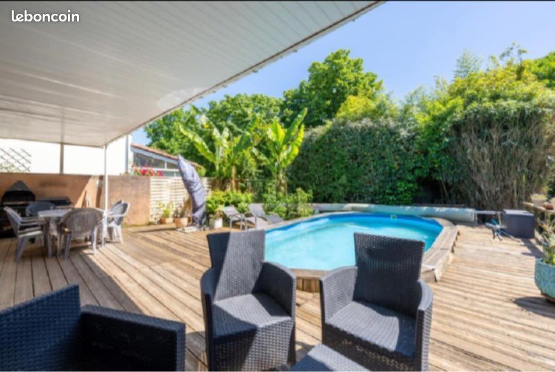 5 bedrooms House in Blanquefort, France No. 317411