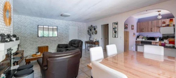 5 bedrooms House in Blanquefort, France No. 317411 3