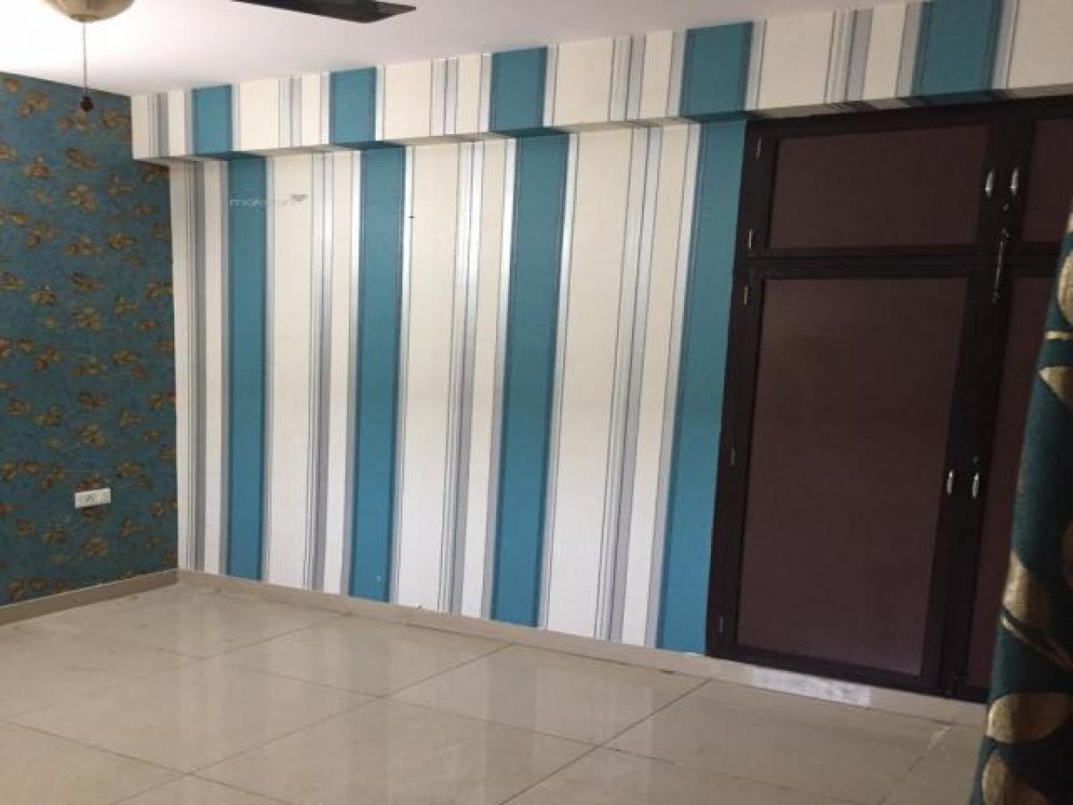 2 bedrooms House in Ghaziabad, India No. 20836