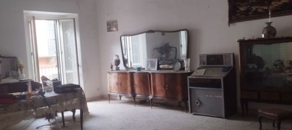 400m² Building in Vibo Valentia, Italy No. 314034 4