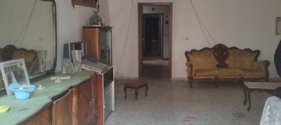 400m² Building in Vibo Valentia, Italy No. 314034 5