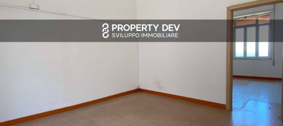 1 room Commercial property in Minturno, Italy No. 263742 3