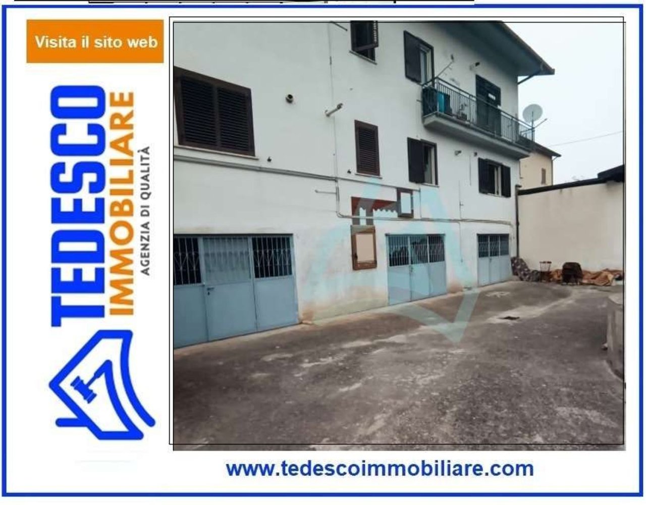 Garagem em Benevento, Italy 44 m² N.º 369748