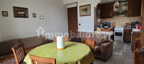 Квартира с 3 спальнями в Роккавьоне, Италия № 281902 3