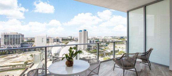 1 غرف نوم عقار تجاري في Miami, الولايات المتحدة رقم 615178 17