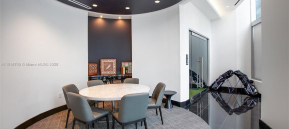 1 غرف نوم عقار تجاري في Miami, الولايات المتحدة رقم 615178 8