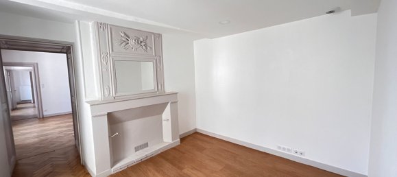 Gebäude in Nogent-le-Rotrou, France 335m², Nr. 76641 6