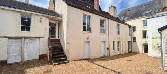 Gebäude in Nogent-le-Rotrou, France 335m², Nr. 76641 11