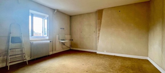 Casa de 8 dormitorios en Puiseaux, France No. 82733 10