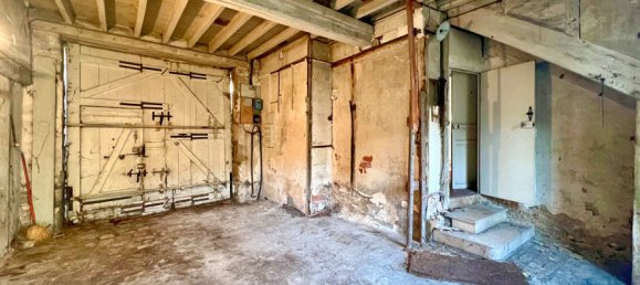 Casa de 8 dormitorios en Puiseaux, France No. 82733 15