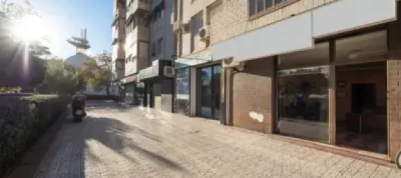 61m² Commercial property in Granada, Spain No. 181186 2