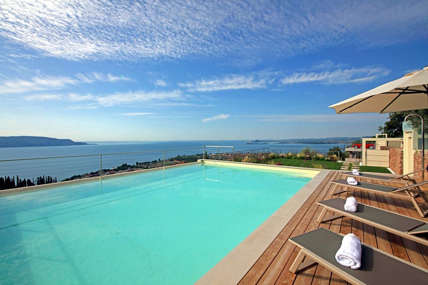 4 bedrooms Villa in Toscolano Maderno, Italy No. 113449