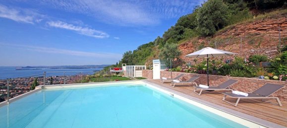 4 bedrooms Villa in Toscolano Maderno, Italy No. 113449 8