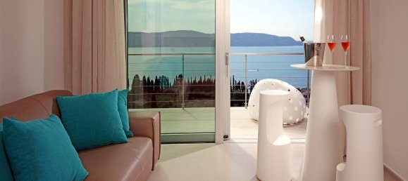 4 bedrooms Villa in Toscolano Maderno, Italy No. 113449 7