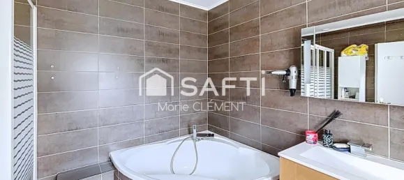 4 chambres Maison à Pontault-Combault, France No. 352649 6